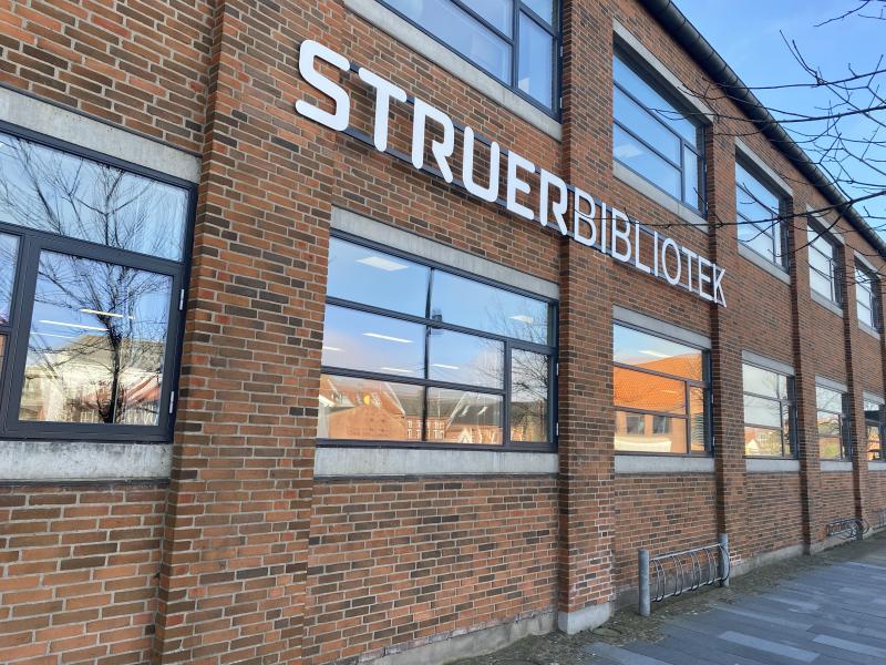 Struer Bibliotek front